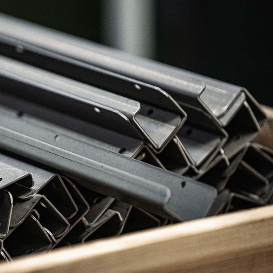 A display of 5 workpieces after a successful degrease.